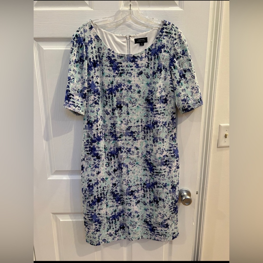 Tahari ASL sz 10 Scuba Sheath Dress in Blue Watercolor Print